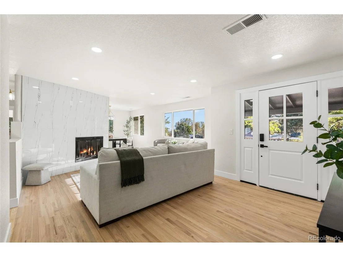 Photo of 7350 Field St