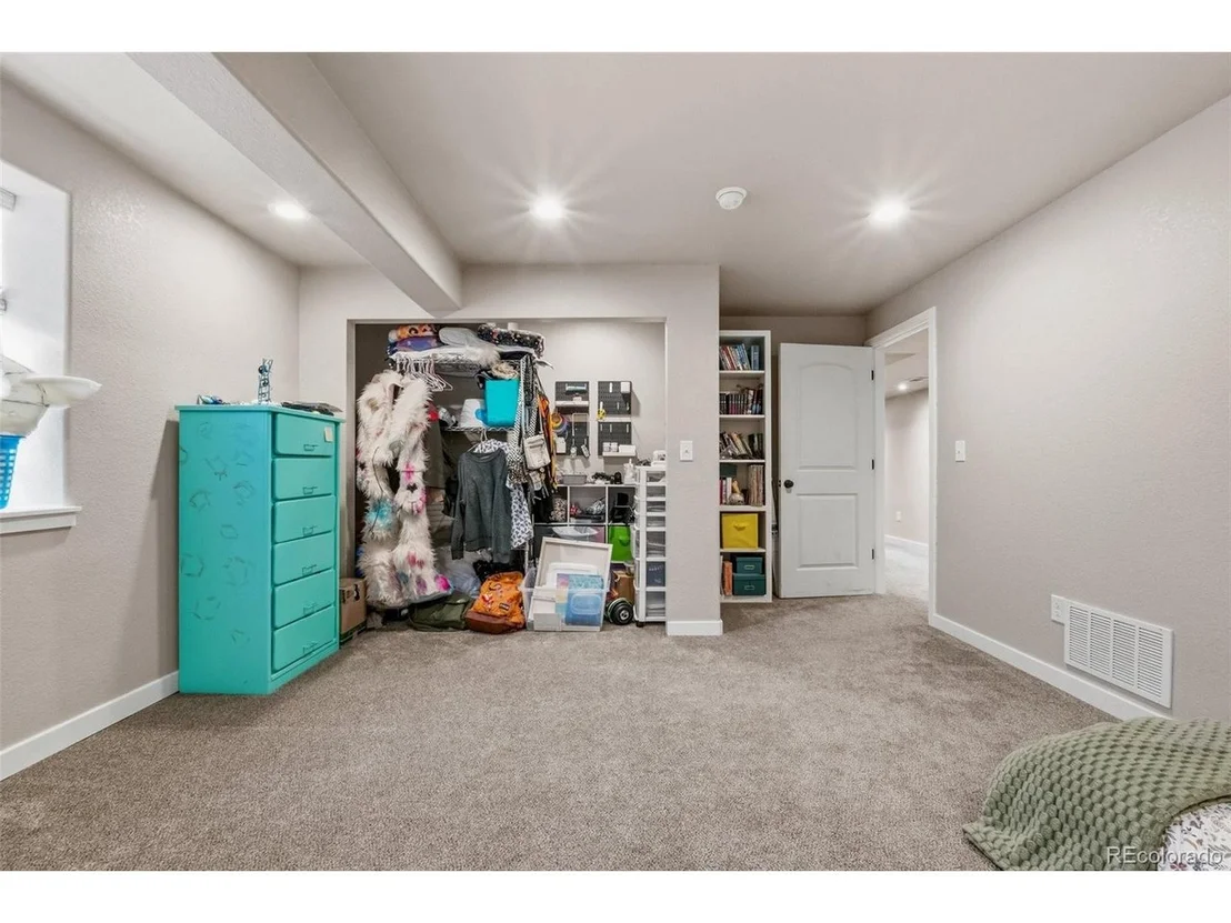 Photo of 102 11th Ave
