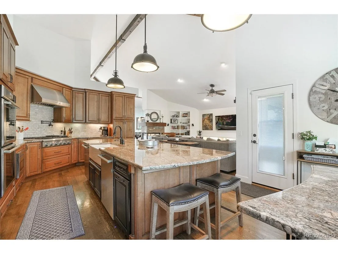 Photo of 4125 Broadmoor Loop