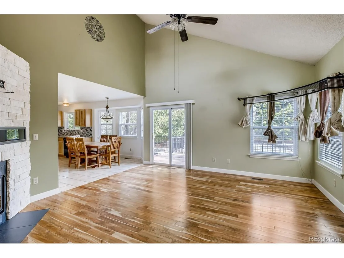 Photo of 642 Howe Cir
