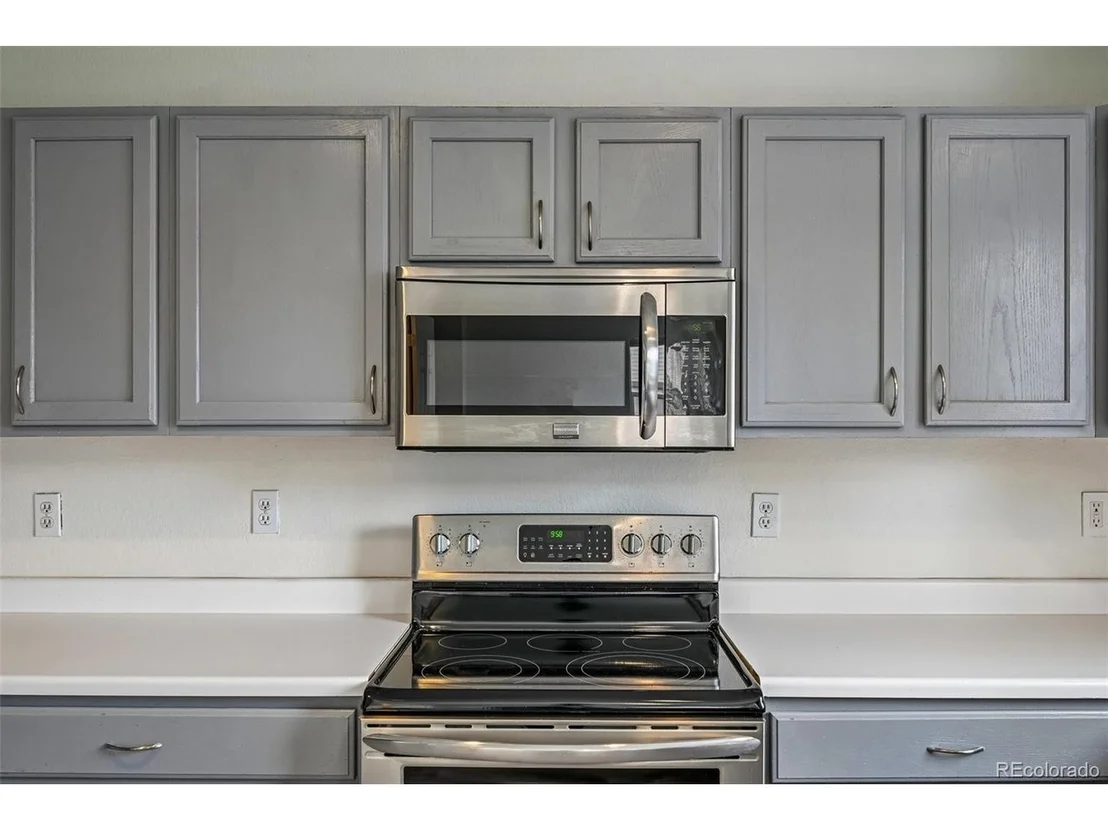 Photo of 1058 Oriole Cir