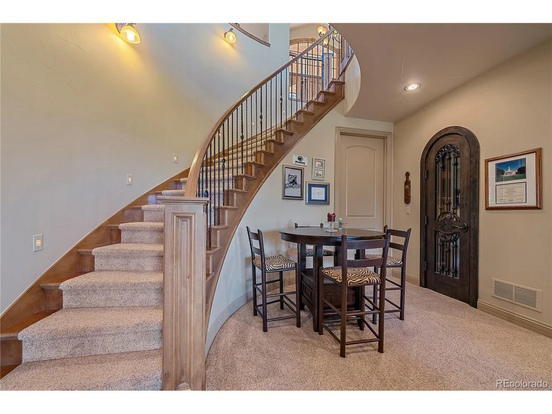 Photo of 8881 Windhaven Dr