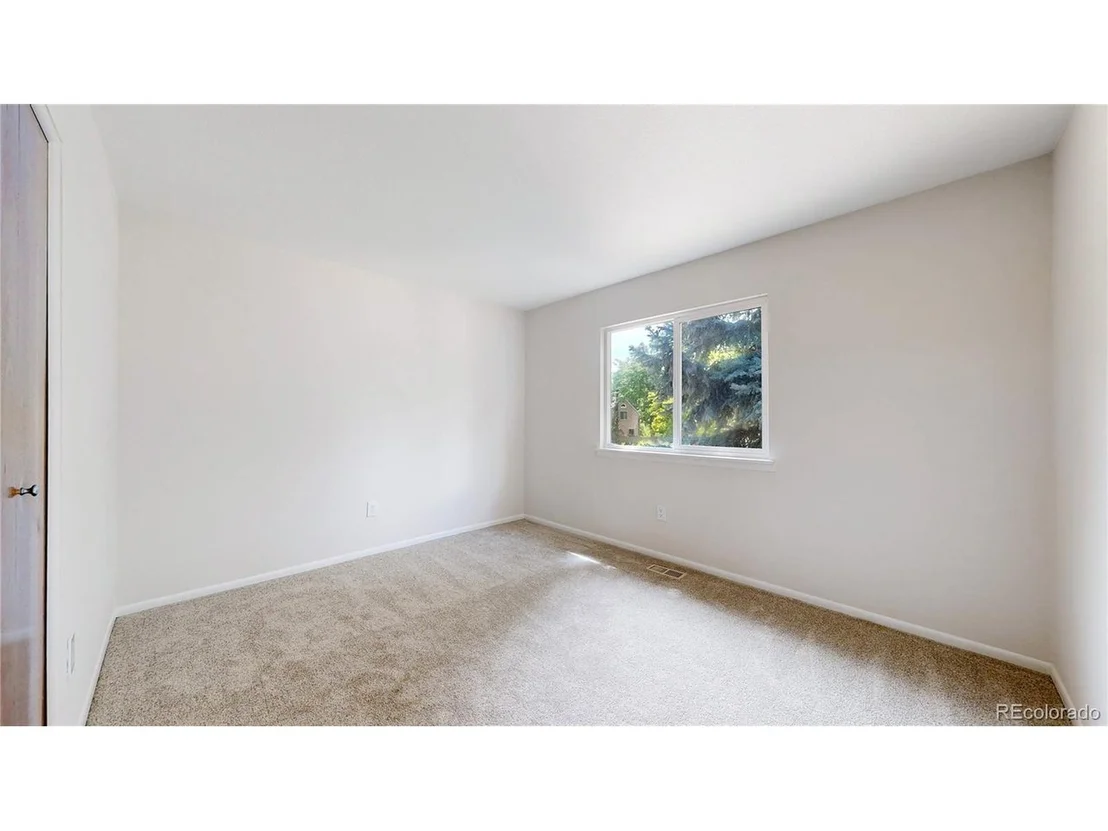 Photo of 1289 Doric Dr