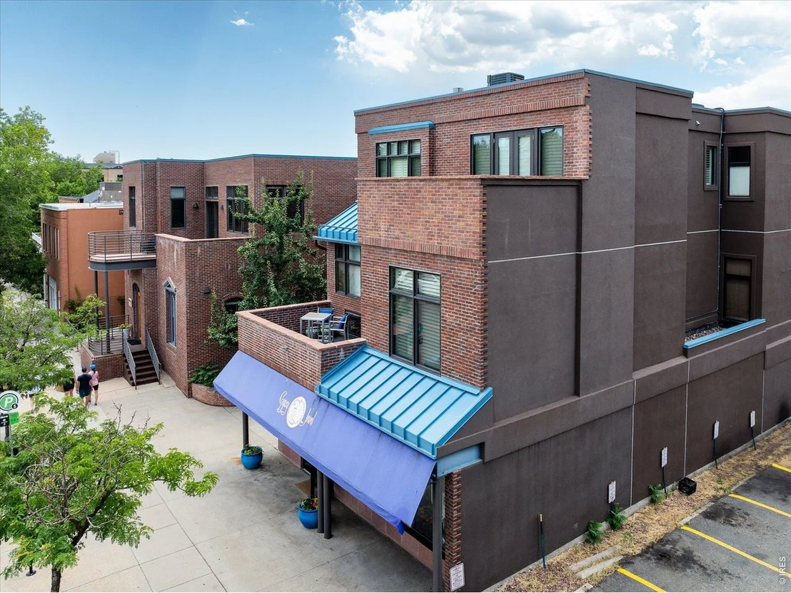 Photo of Unit B at 820 Pearl St