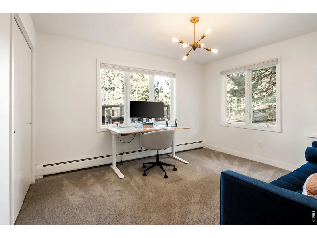 Photo of 252 Pine Tree Ln