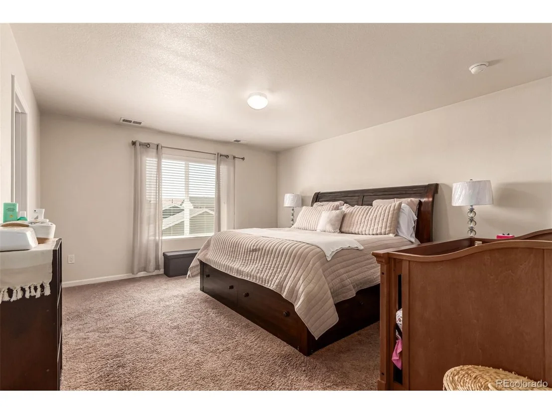 Photo of 504 Vista Blvd