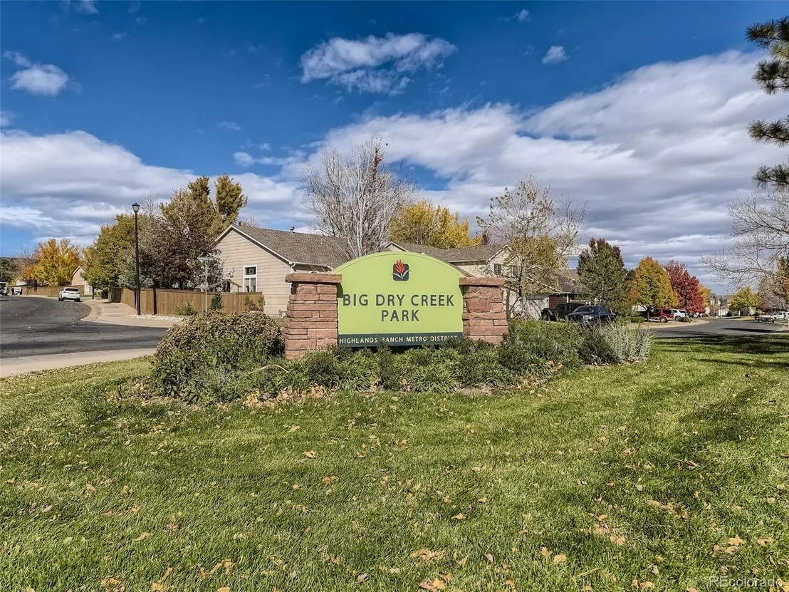Photo of 10011 Mackay Dr