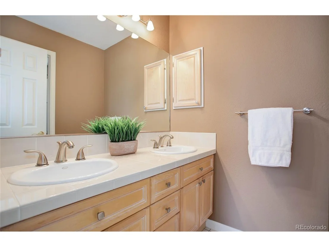 Photo of 7581 Nuthatch Cir