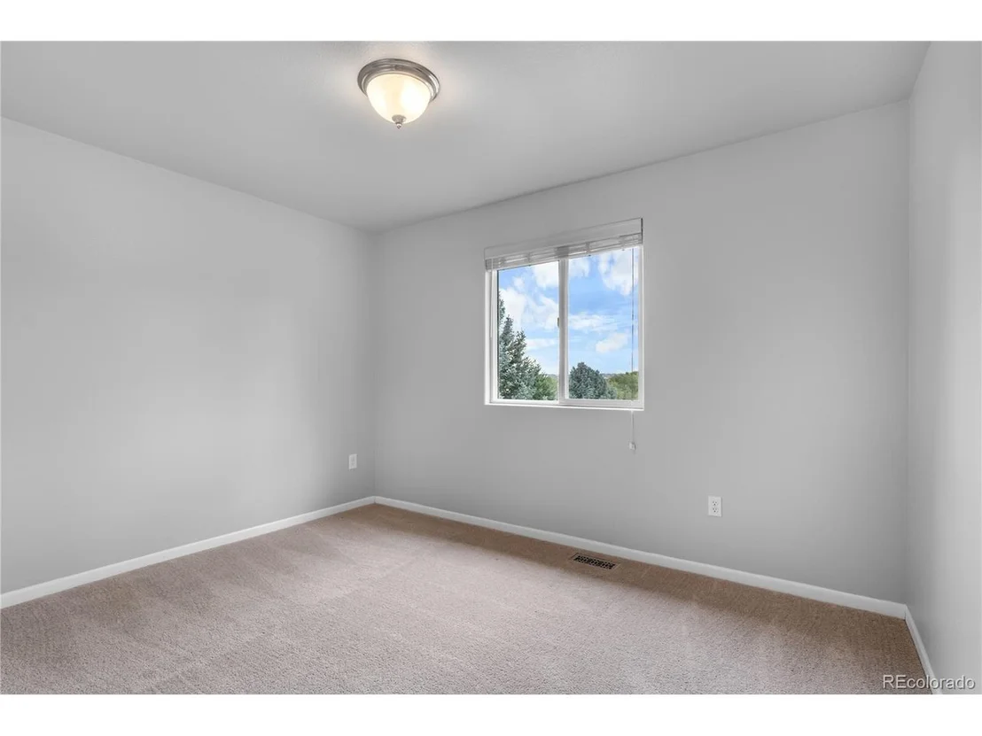Photo of 2282 Birdie Dr