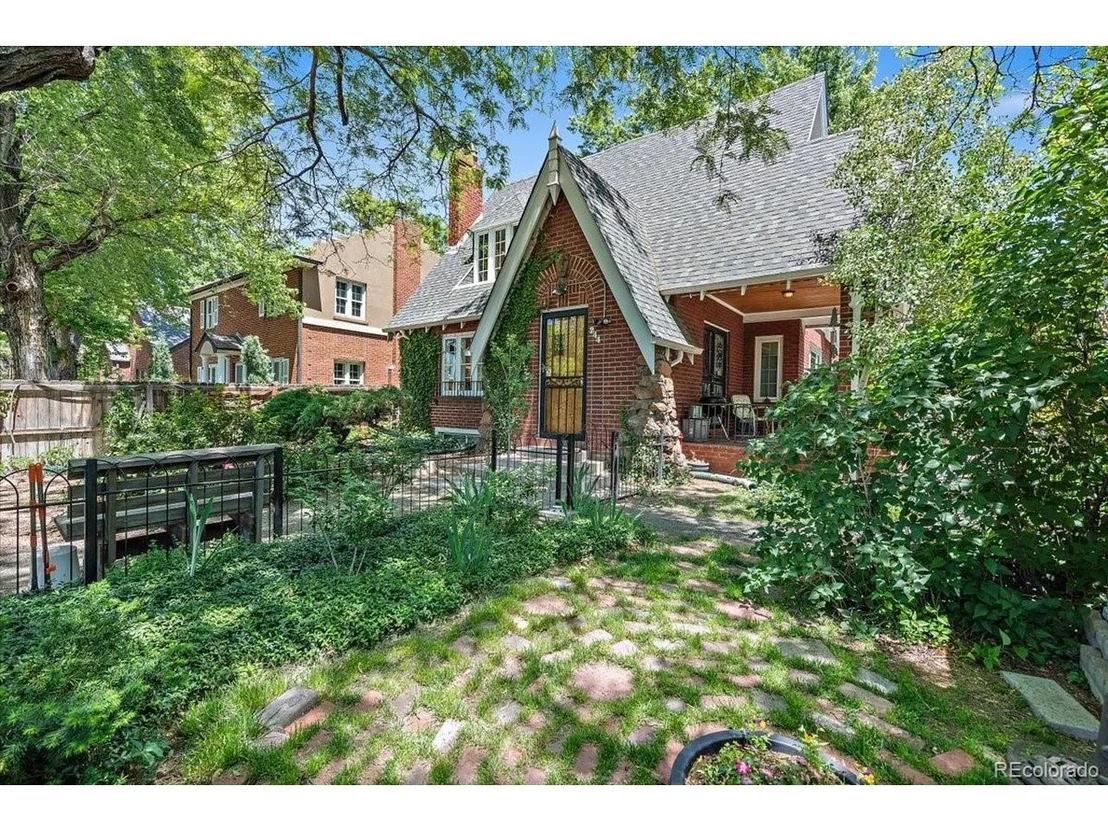 Photo of 244 Colorado Blvd
