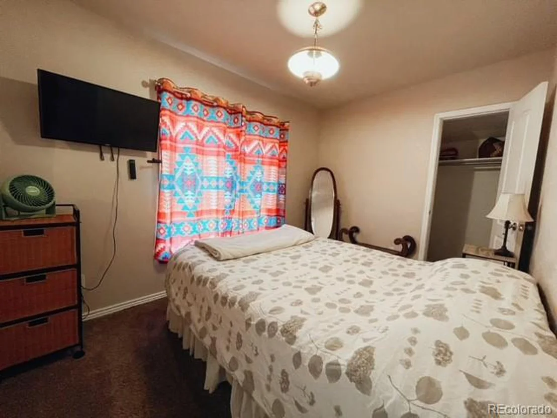 Photo of 5216 Fourmile Canyon Dr