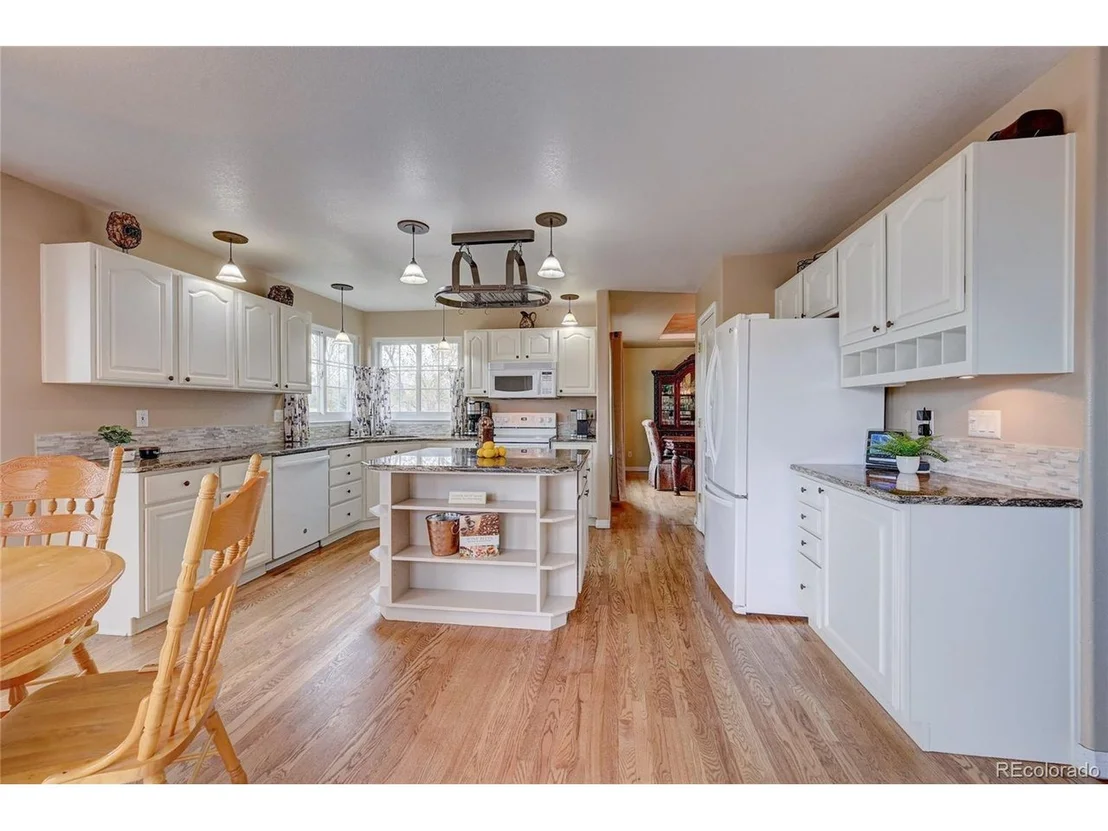 Photo of 10464 Longleaf Dr