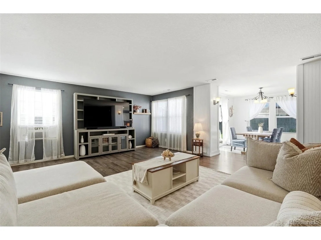 Photo of 759 Willow Dr