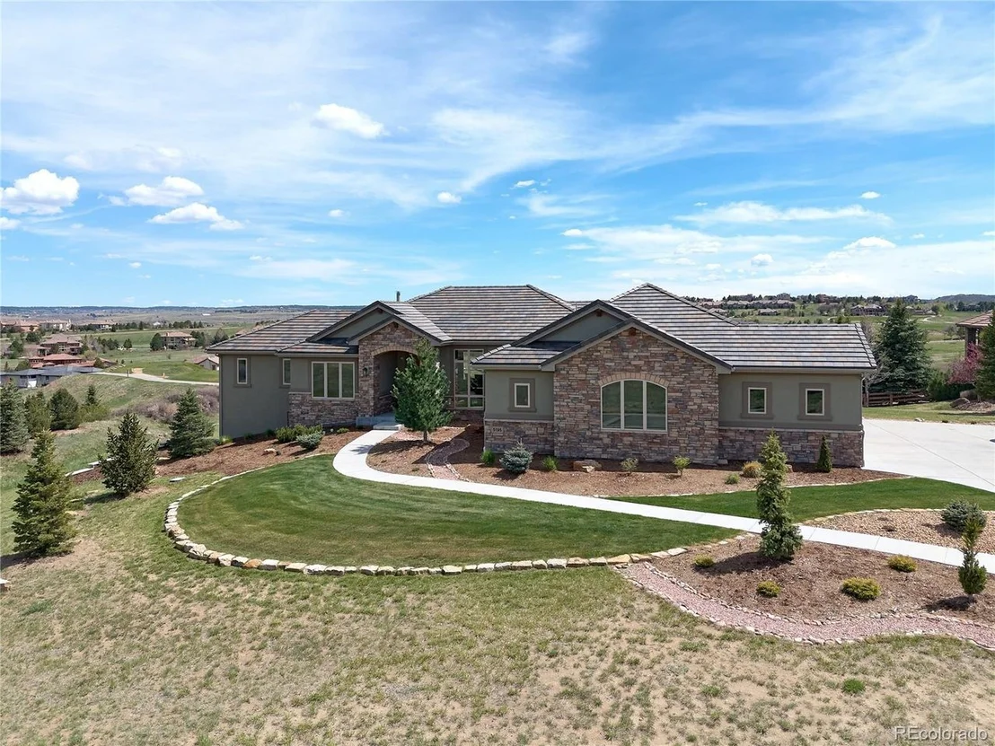 Photo of 5195 Raintree Cir