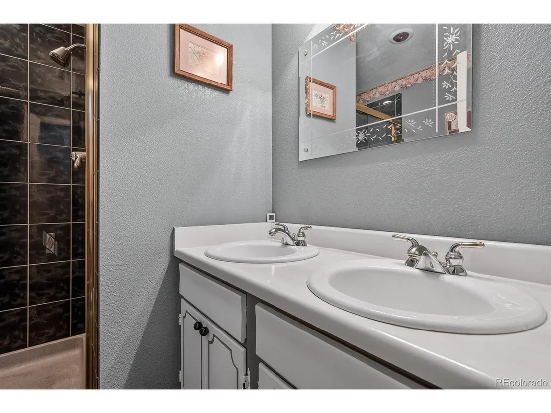 Photo of 11994 Cochise Cir
