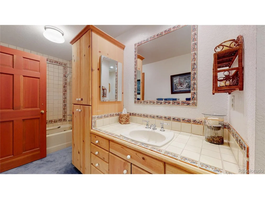 Photo of 424 Red Deer Rd