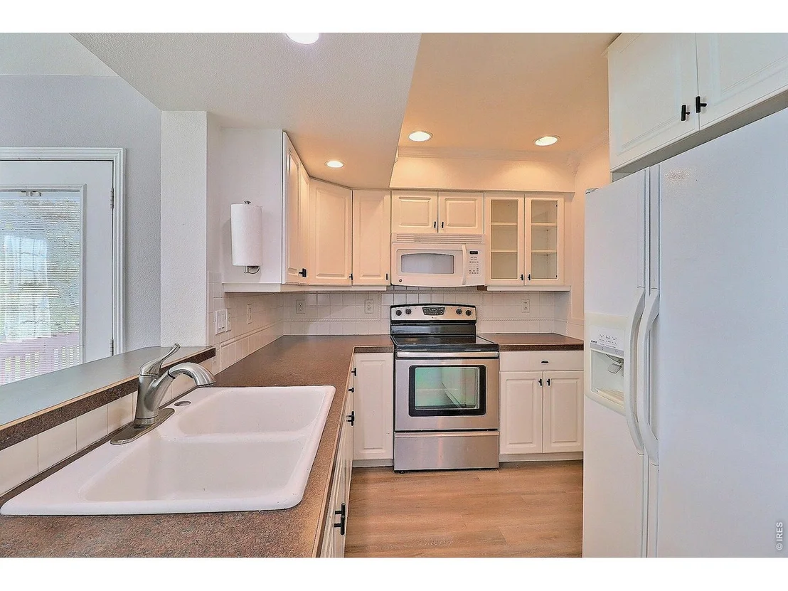 Photo of 324 53rd Ave