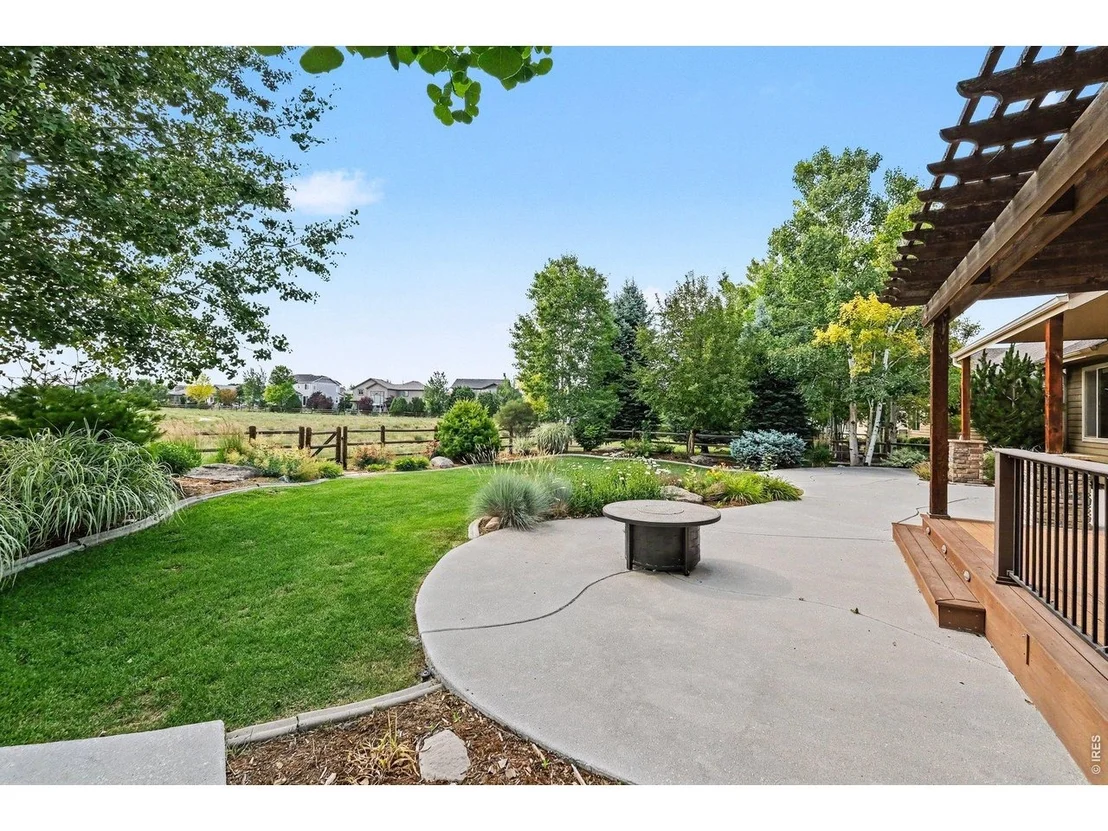 Photo of 5661 Mid Pointe Dr