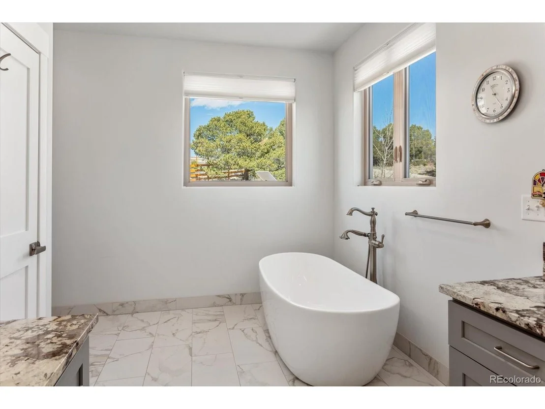 Photo of 8472 Windmill Ct