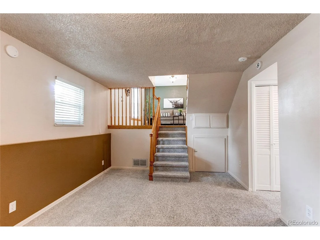 Photo of 2801 W 99th Cir