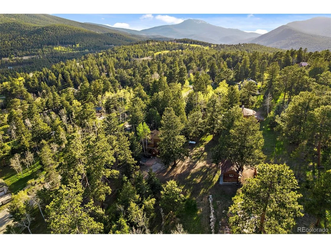 Photo of 489 Circle Dr