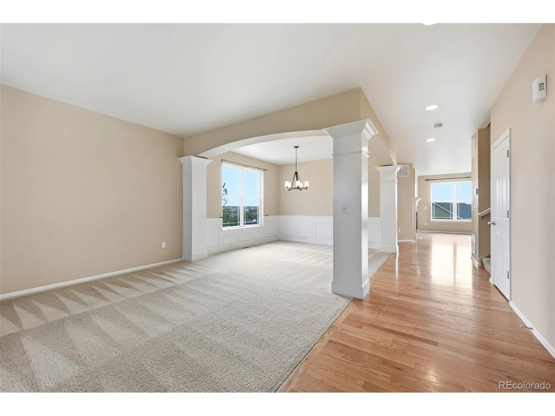 Photo of 42007 Westchester Cir