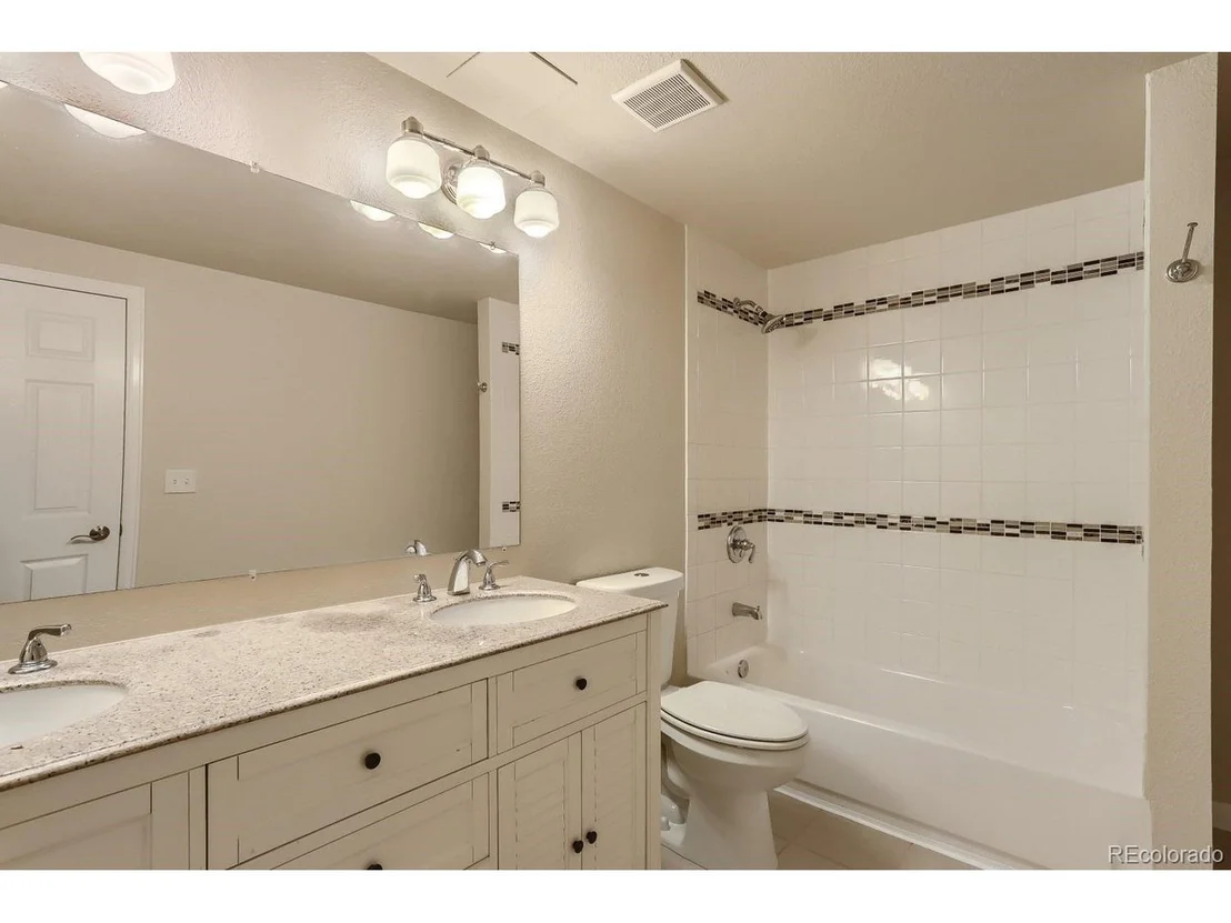 Photo of 4951 Eagan Cir