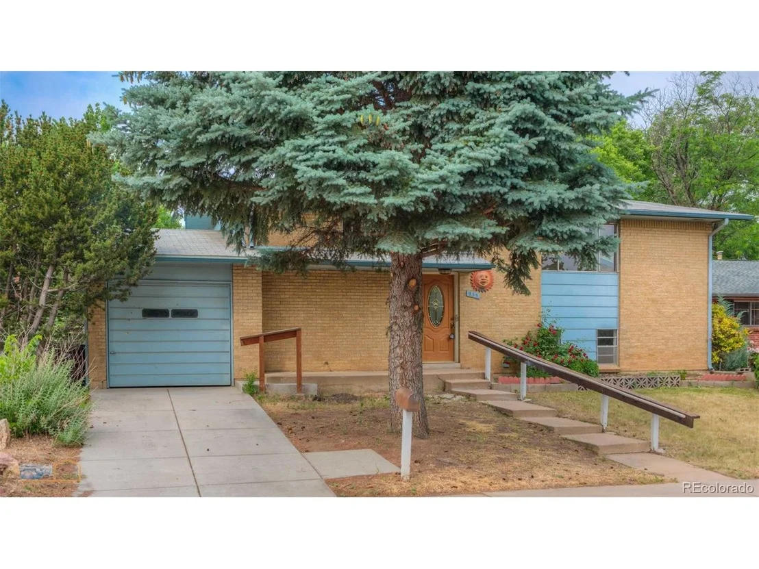 Photo of 935 Morgan Dr