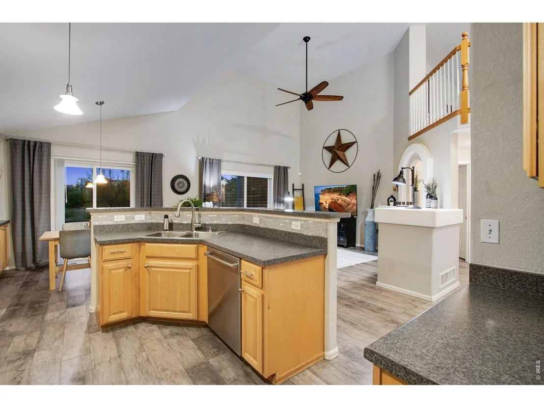 Photo of 415 Peyton Dr