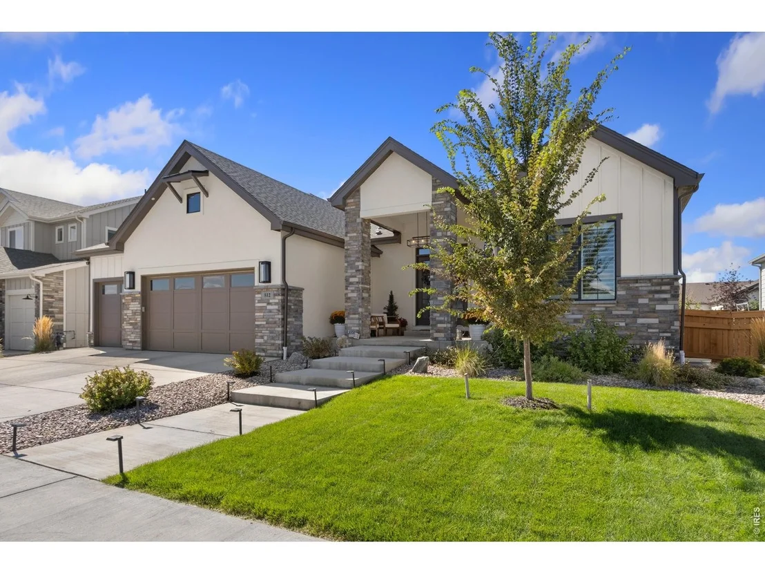 Photo of 812 Canoe Birch Dr