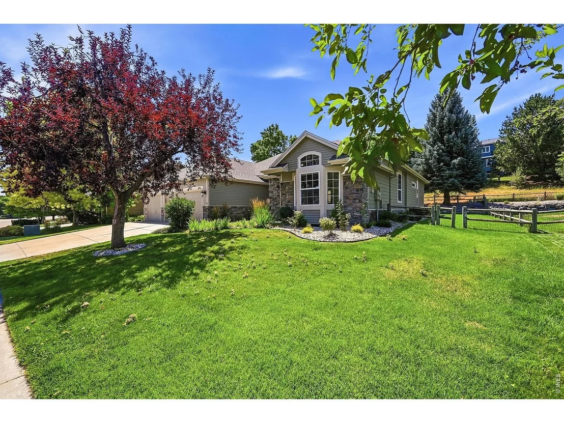 Photo of 2073 River West Dr