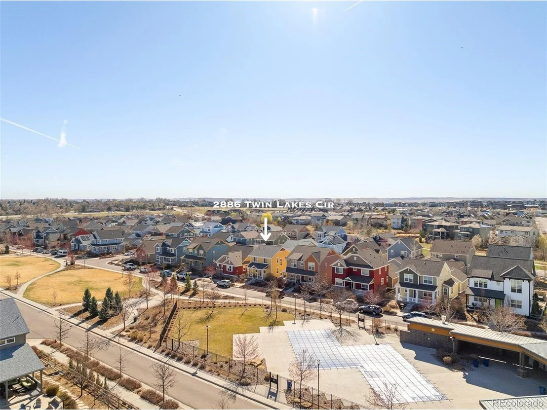 Photo of 2886 Twin Lakes Cir