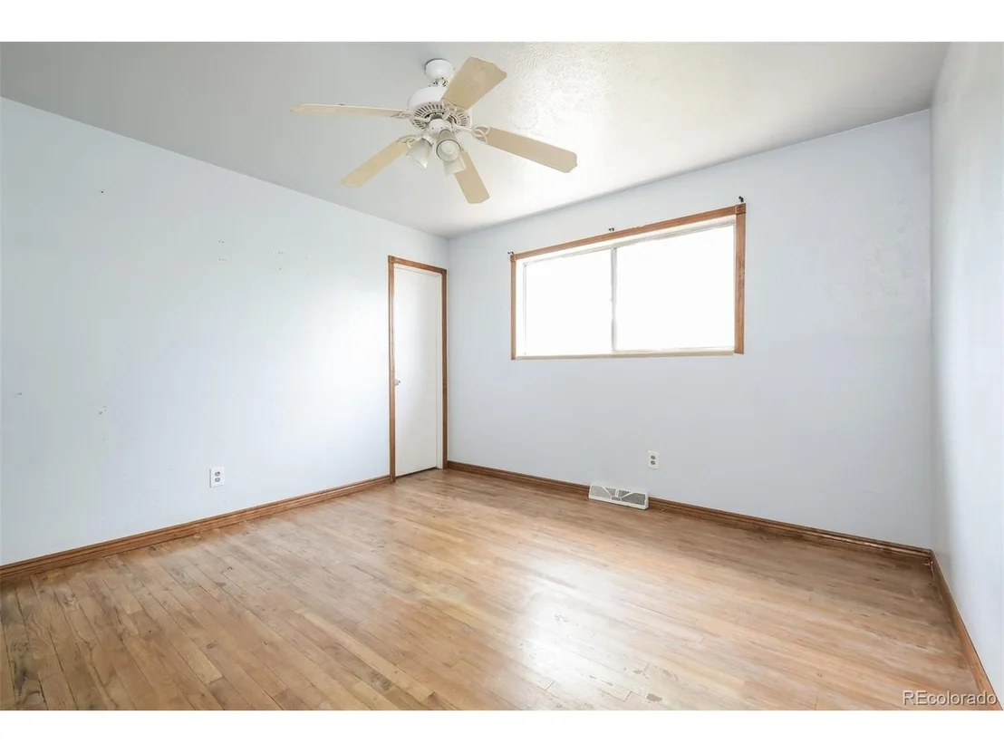 Photo of 3400 Mowry Pl