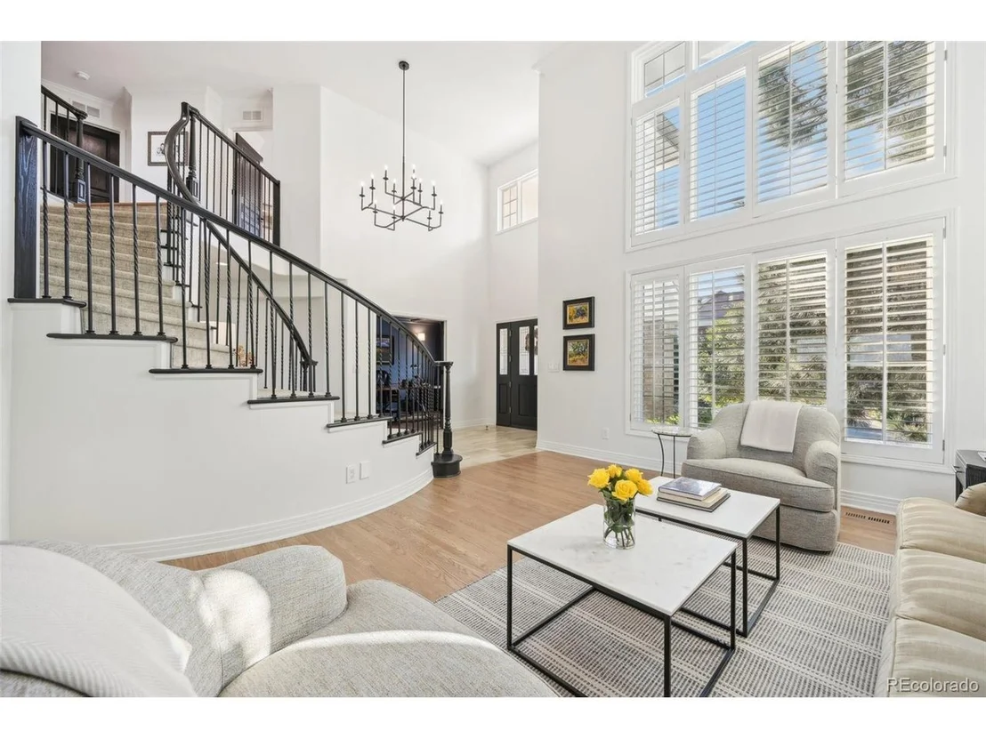 Photo of 8521 Colonial Dr