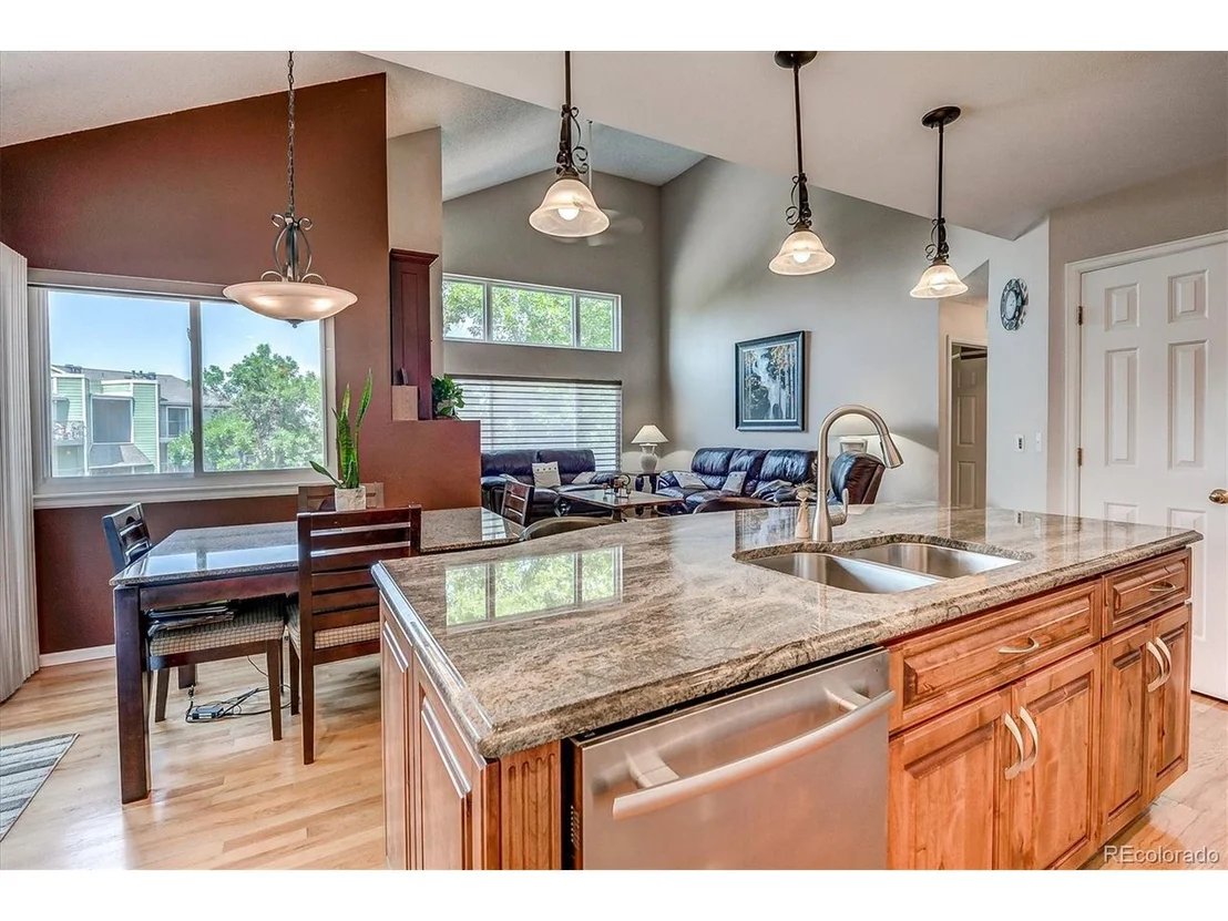 Photo of 8007 W 78th Cir