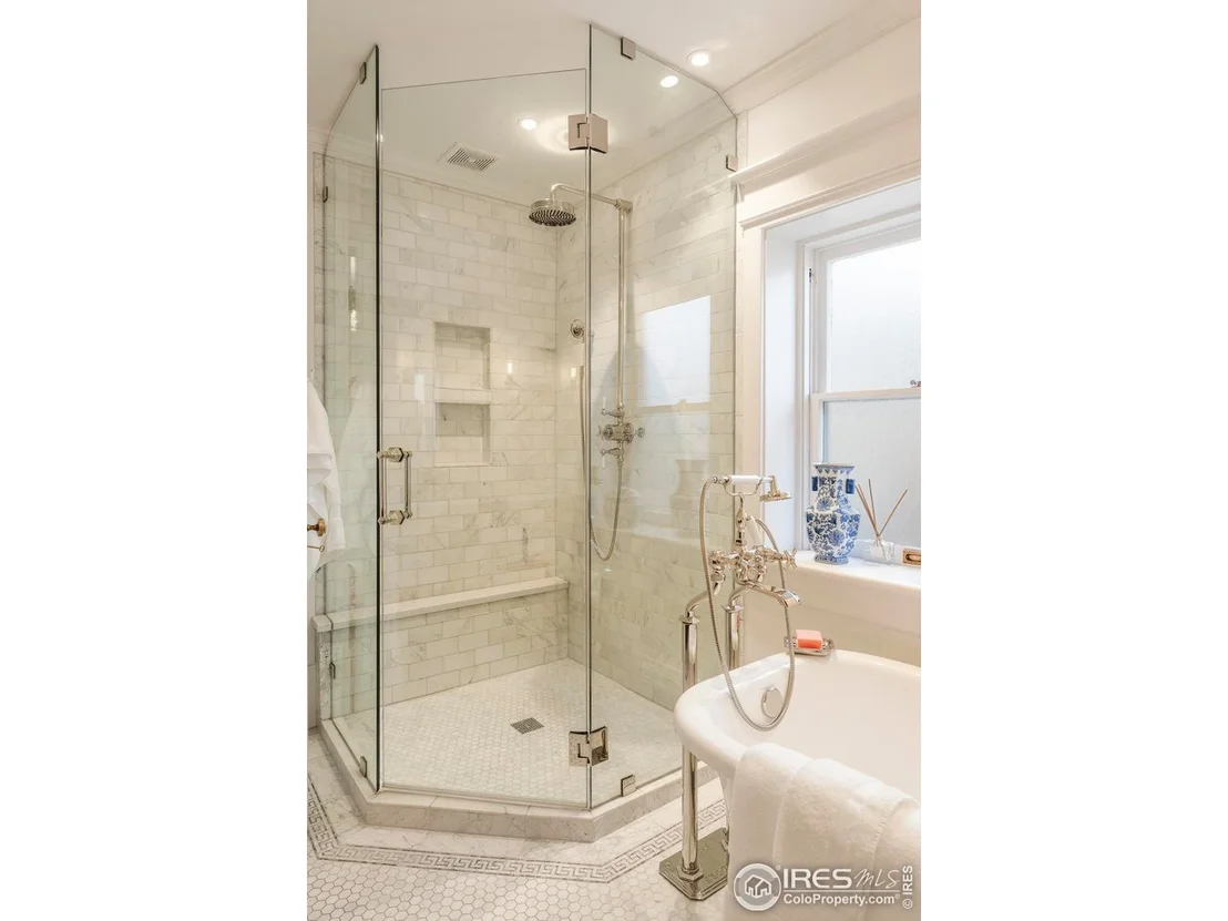 Photo of 745 Highland Ave