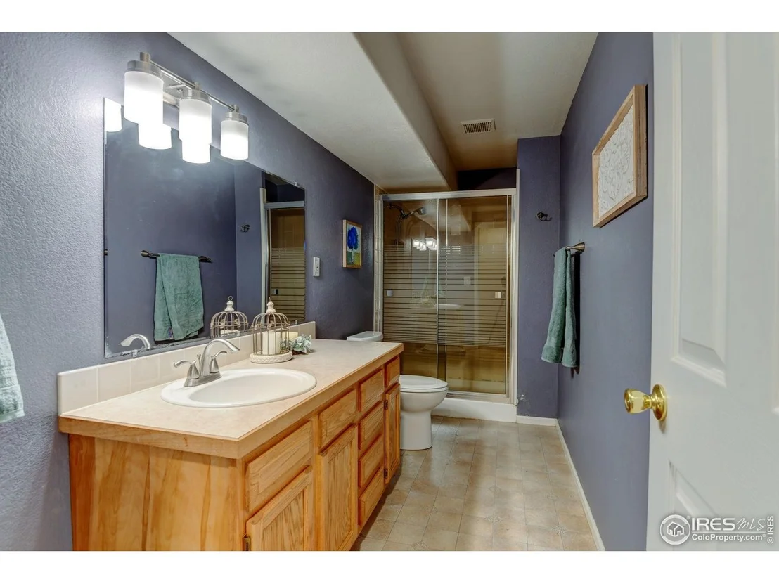 Photo of 901 Welch Ave