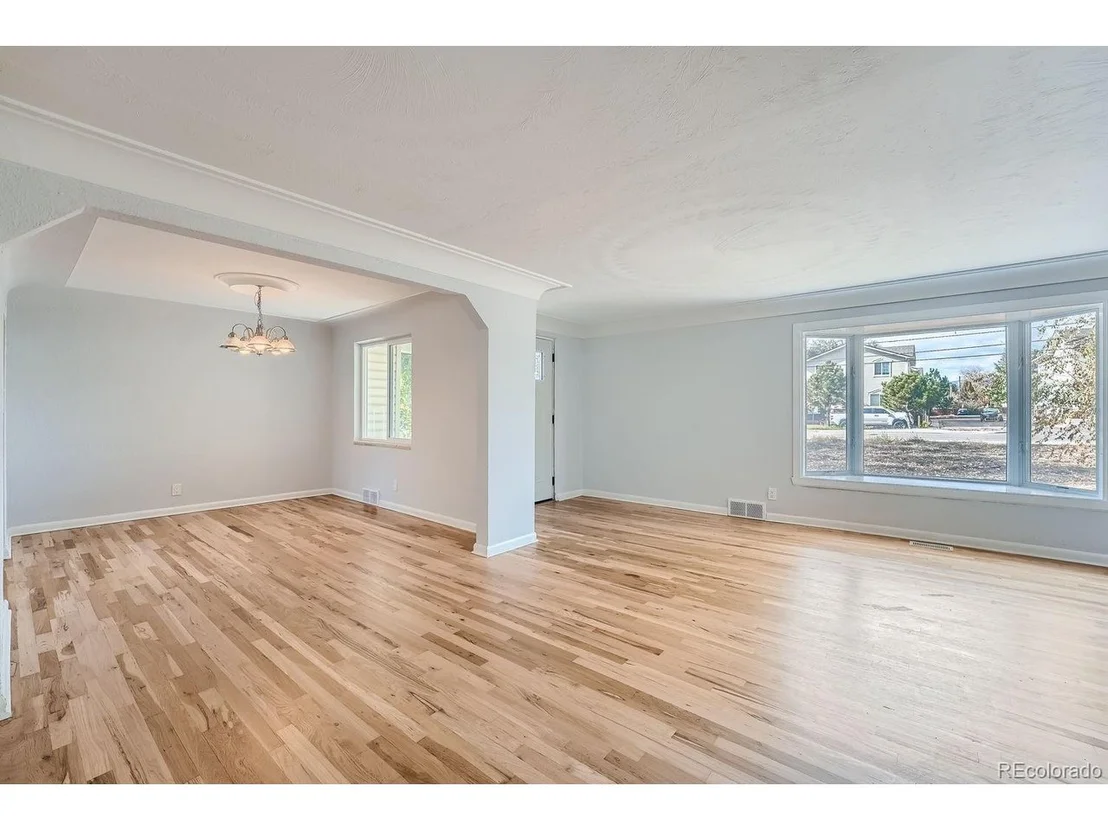 Photo of 6052 Wadsworth Blvd