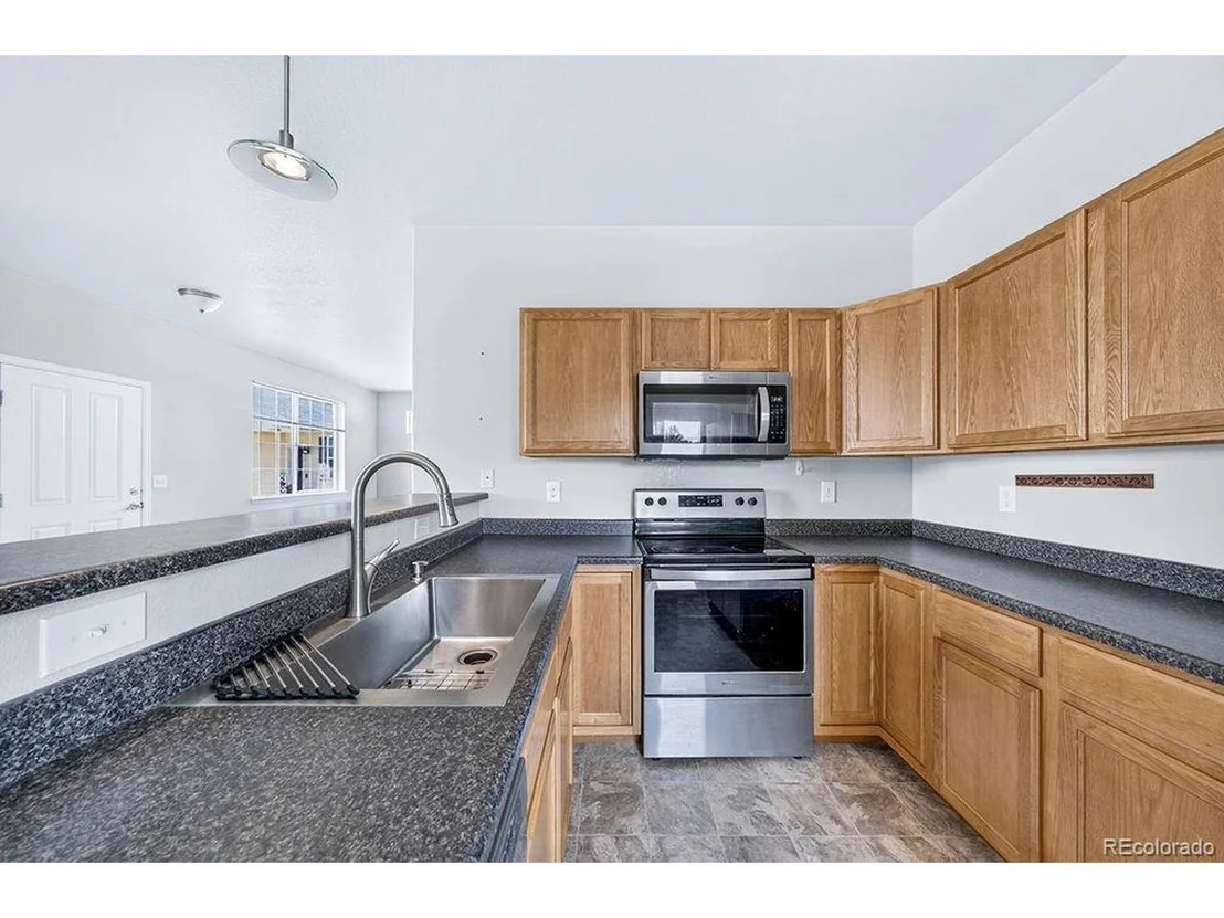 Photo of 370 Naples St