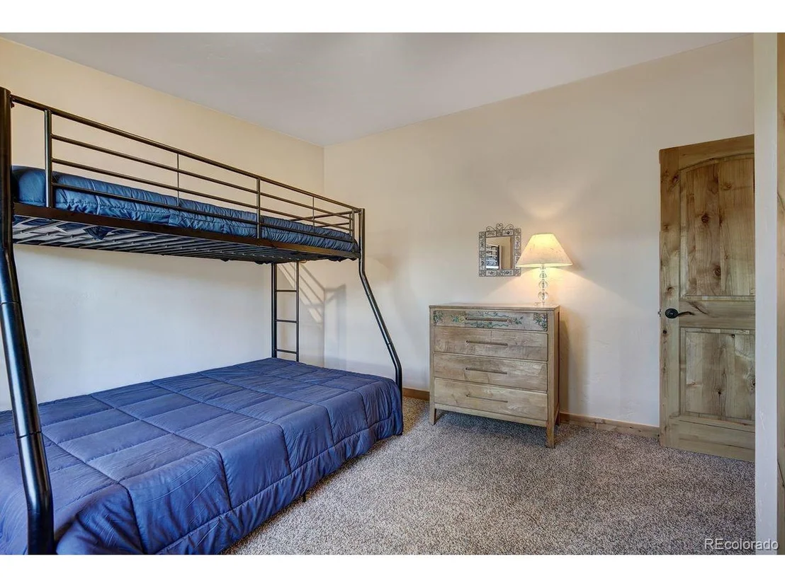 Photo of 379 Hummingbird Cir