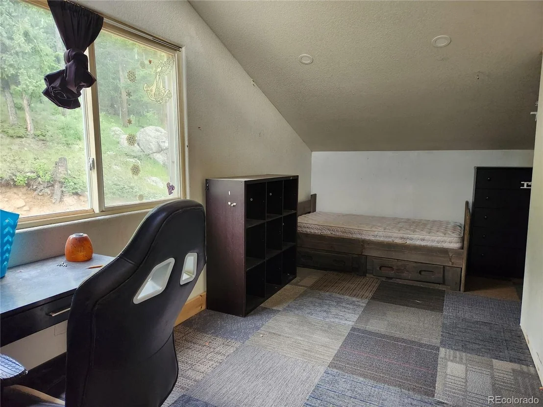 Photo of 760 N Pine Dr