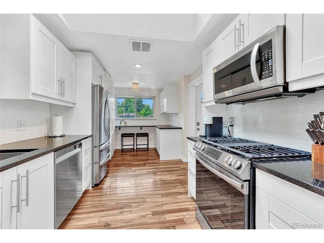 Photo of 2175 Jay St