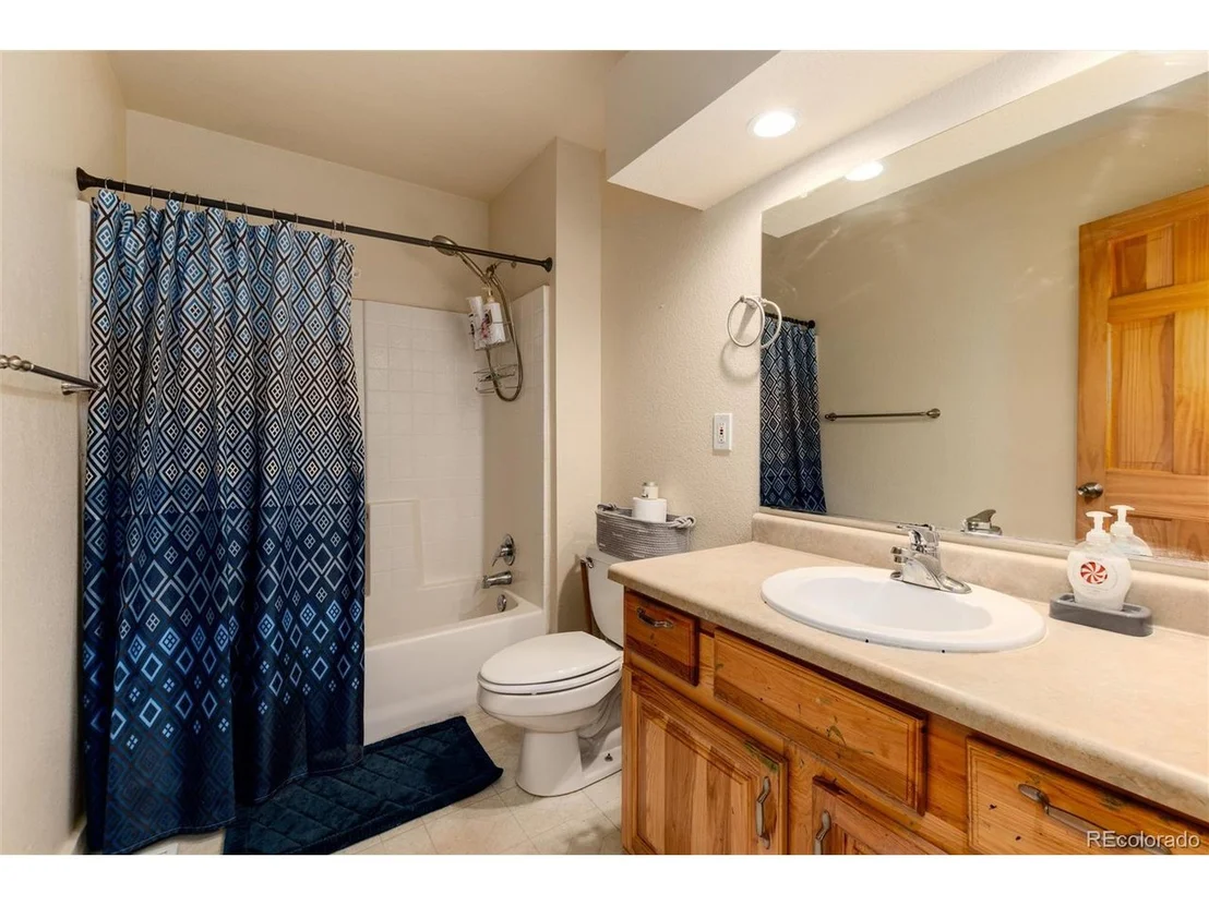 Photo of 250 Upper Forest Rd