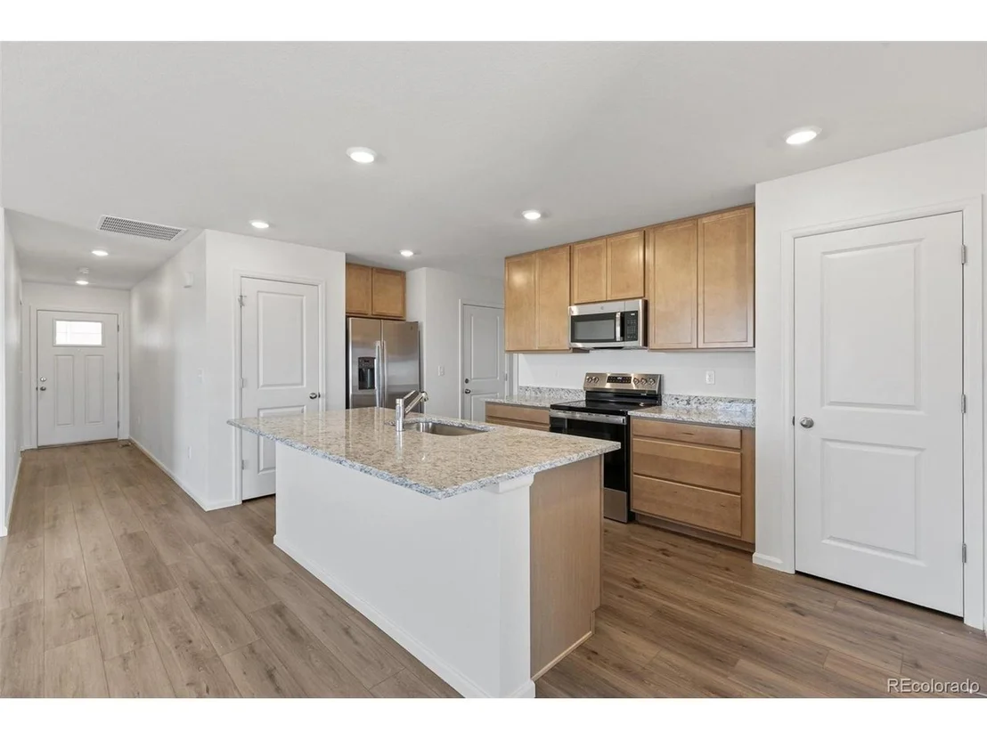 Photo of 47357 Bluebell Ave