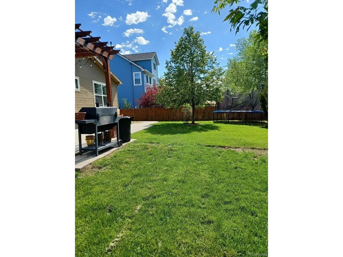 Photo of 8080 Raspberry Dr