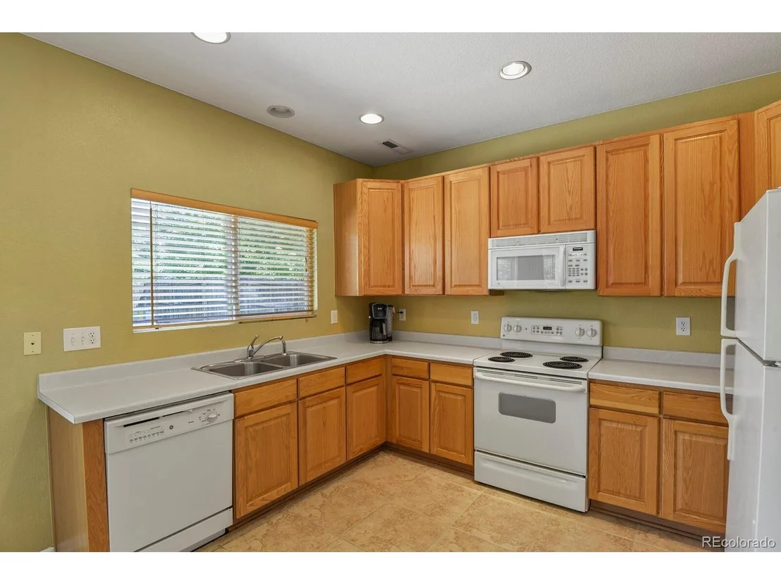 Photo of 335 Andrew Dr