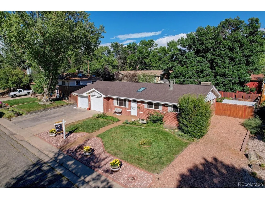 Photo of 6552 Iris St