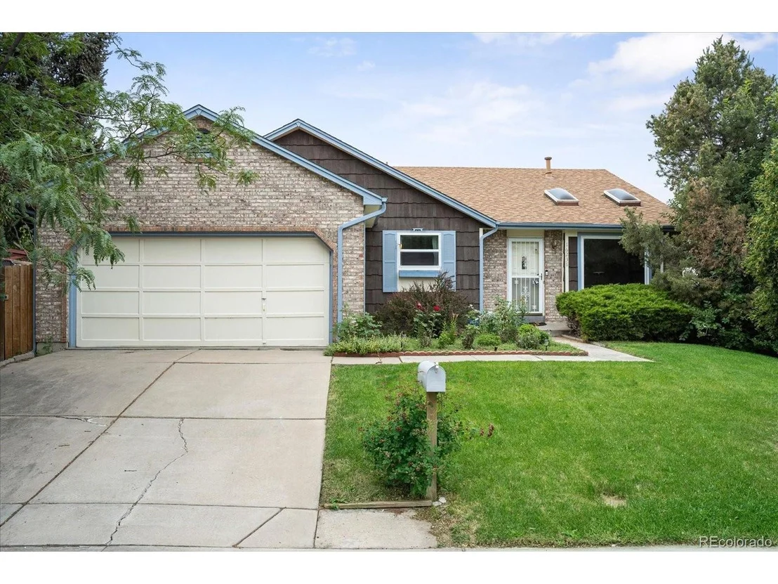 Photo of 16238 E Exposition Dr