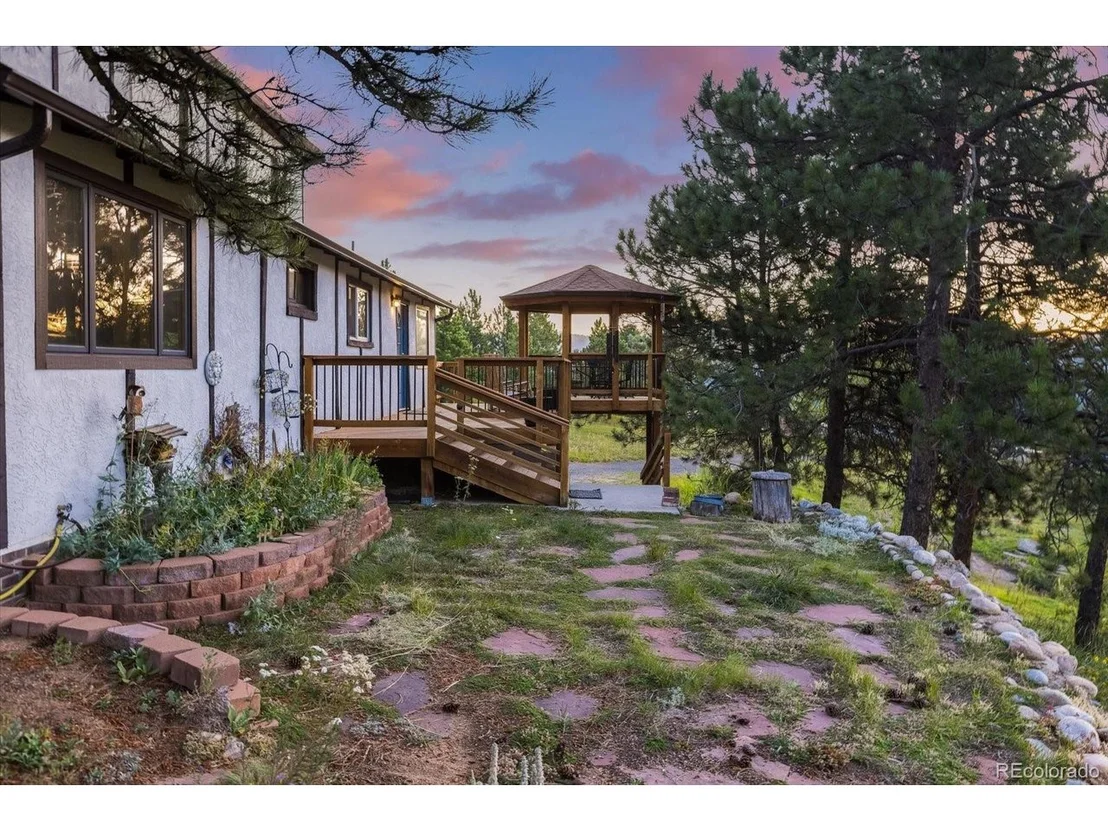 Photo of 11017 Circle Dr