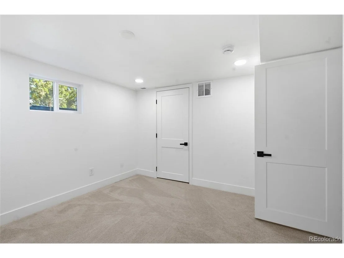Photo of 4992 Bryant St